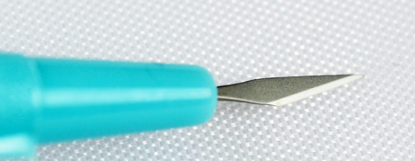 Cuchillete paracentesis 15, desechable, AKTIVE